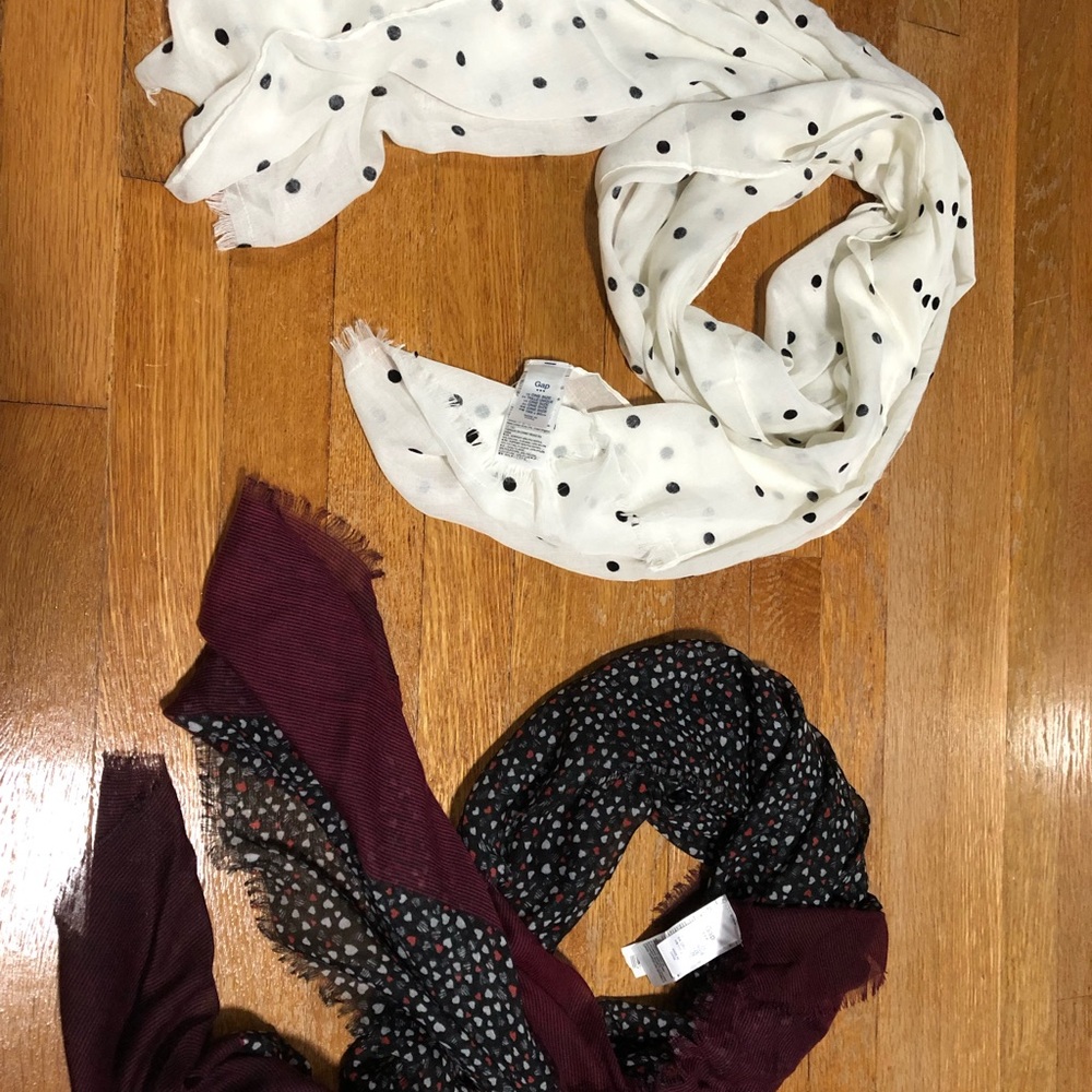 GAP SCARVES BUNDLE DEAL